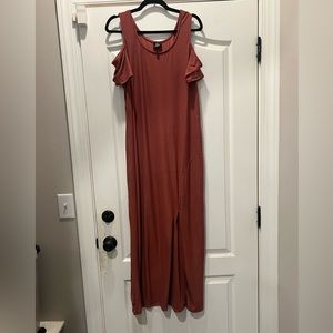 Never Worn.Derek Heart Plus Sheath Dress, maxi length. 2X in dusty coral color.